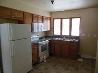 608 Summit Ave, Sun Prairie, WI 53590