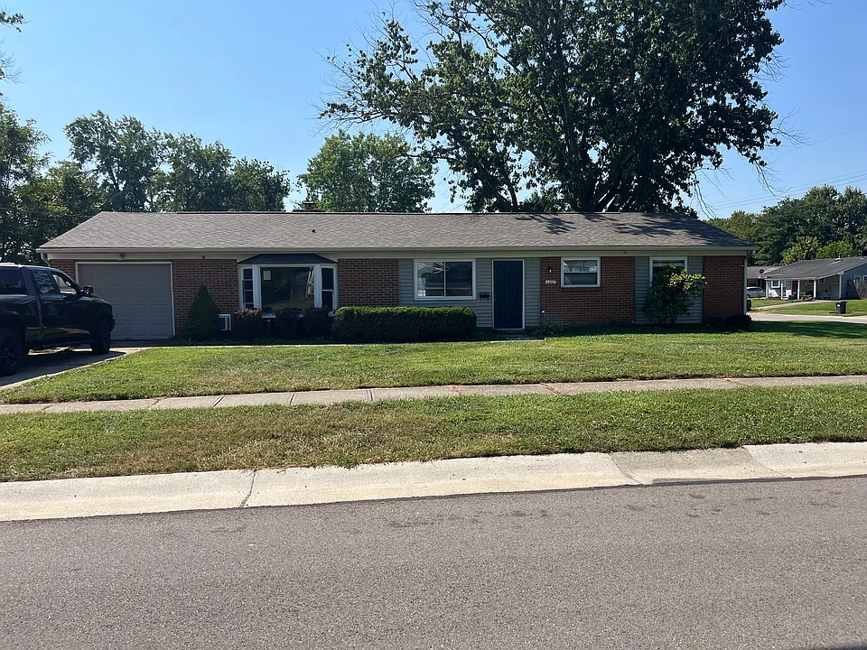 1407 Miamiview Dr