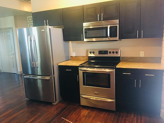 5th image of 512 Troost Ave #4