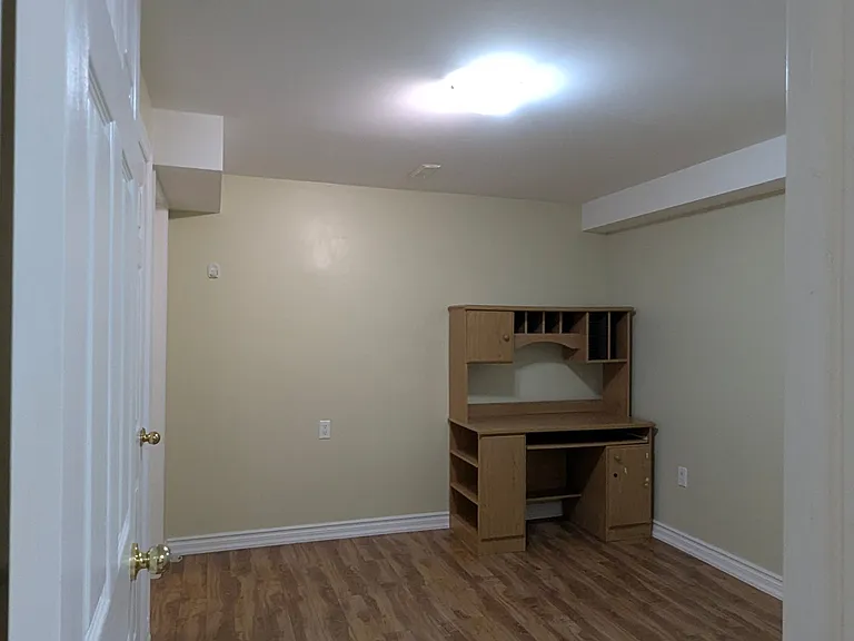 134 Dunbar Cres — Photo 17