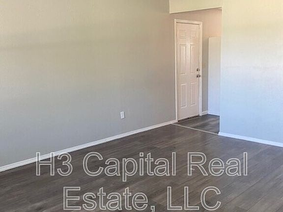 3rd image of 22 Eastgate Dr #B