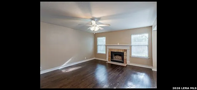 4 bed, 2.5 bath, 2419 sqft, $2,200 — Photo 4