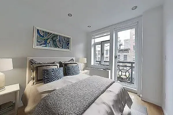 324 Grand St #6A — Photo 13