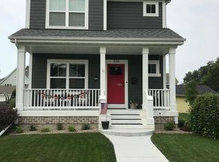 326 N West Ave, Waukesha, WI 53186