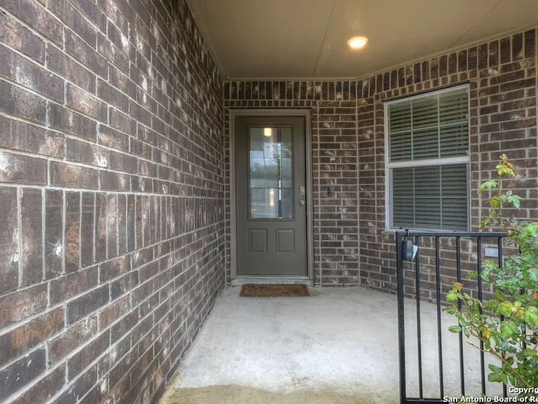 12006 Old Onyx — Photo 4