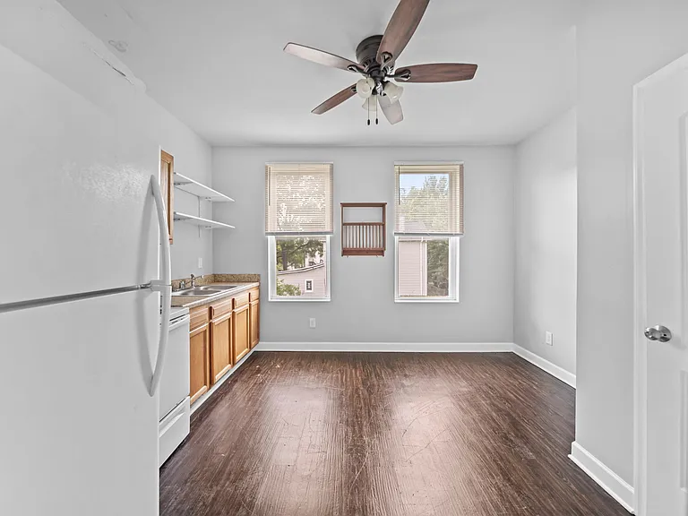 1708 S 3rd St — Photo 32
