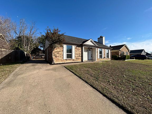 3rd image of 7512 Deer Park Dr