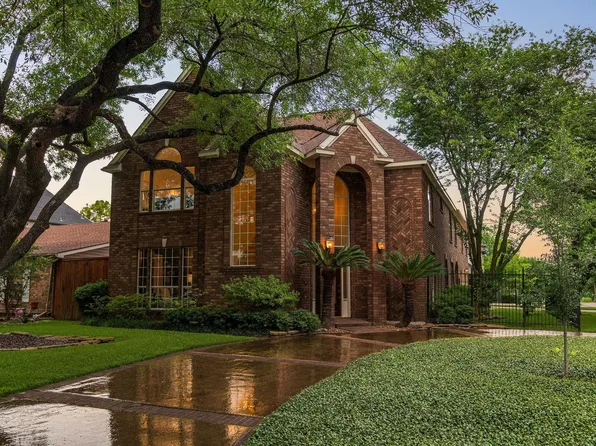 4900 Cedar St, Bellaire, TX 77401