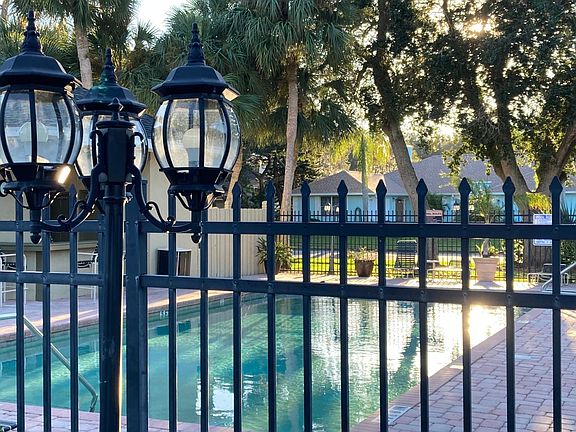 4th image of 3525 Sable Palm Ln Unit G