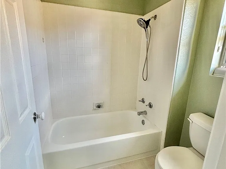 1834 Berryhill Dr — Photo 34