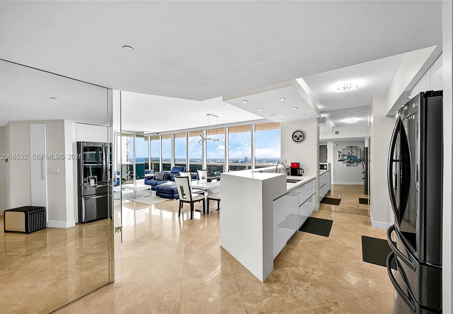 Beach Club Two Condo — Photo 2