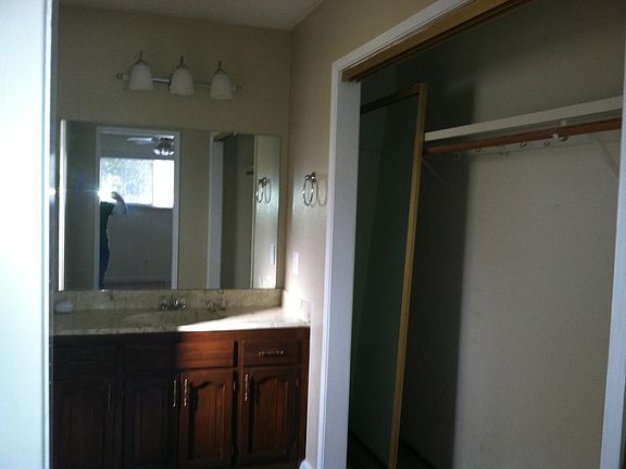 5th image of 145 N Carl Dr
