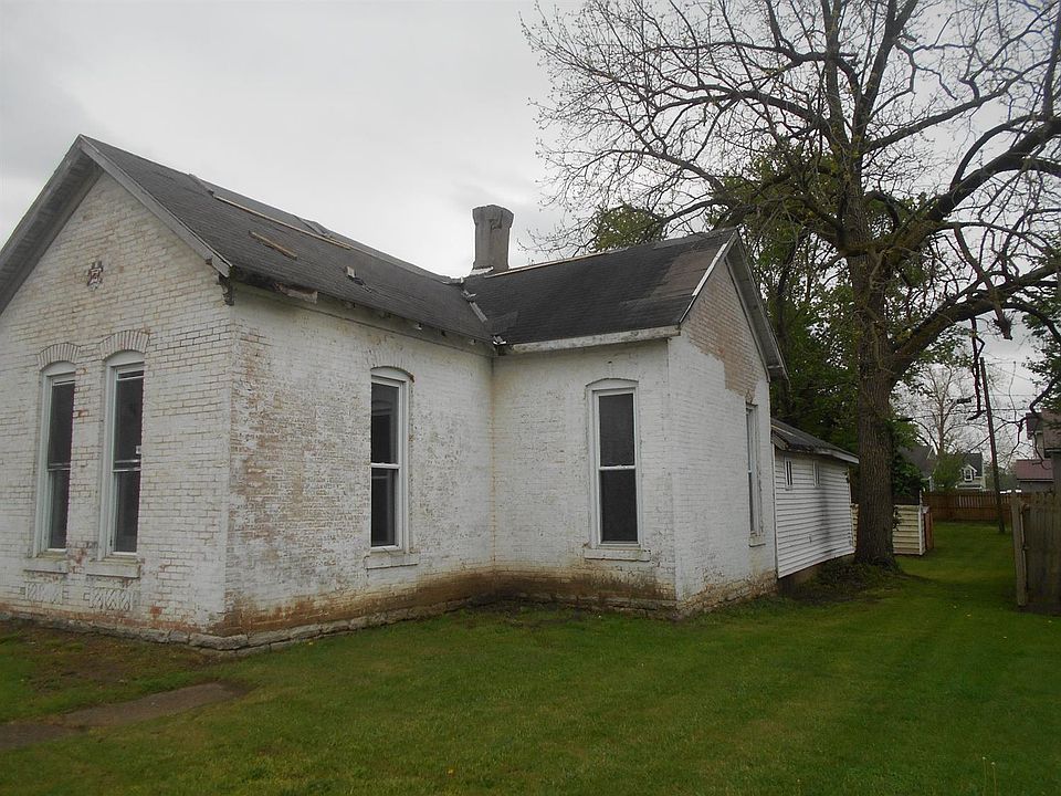 2nd image of 727 E Washington St Lot 1