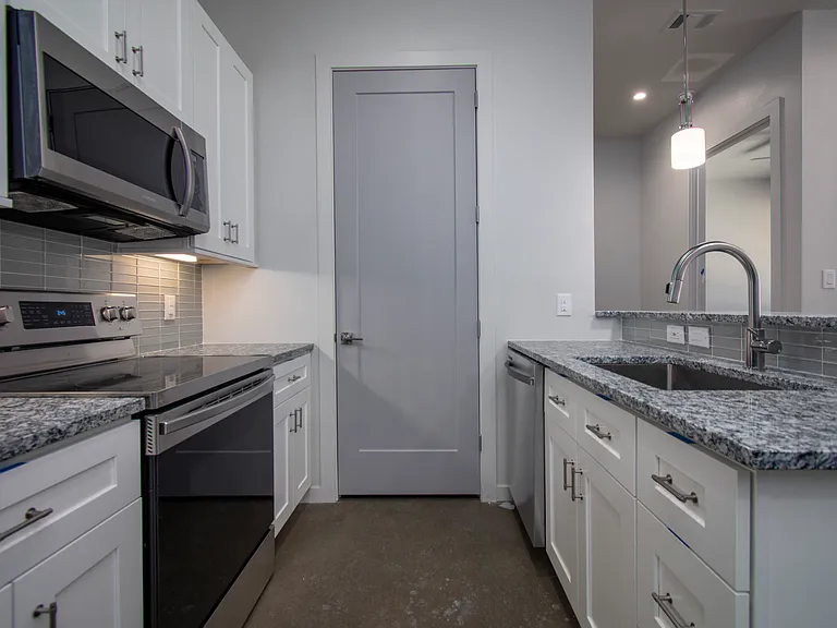 2201 Arbrook — Photo 13