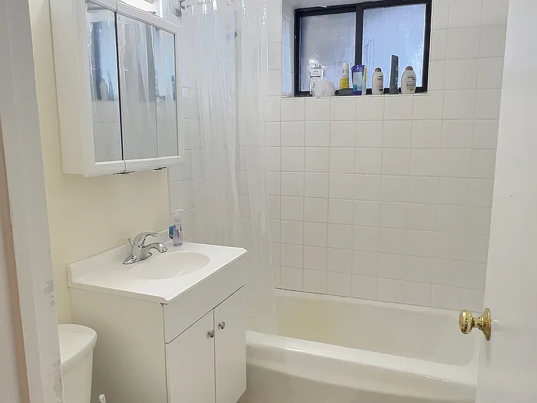 1039 Commonwealth Ave #27 — Photo 9