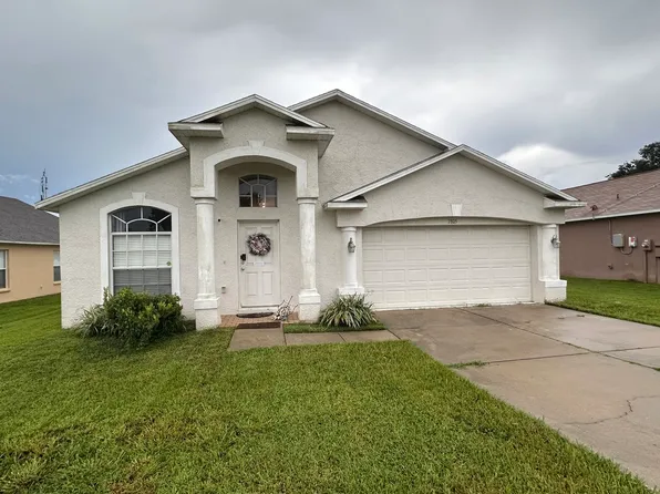 7805 Merchantville Cir, Zephyrhills, FL 33540