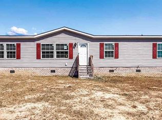 1302 Helena Dr, Dillon, SC 29536