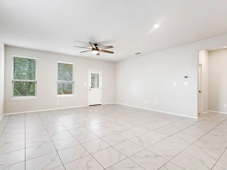 5042 Italica Rd — Photo 9