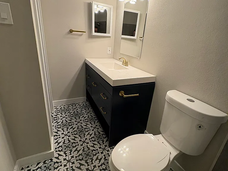 206 Rolling Hills Pl — Photo 16