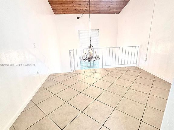 5th image of 49 Navarre Ave APT 4