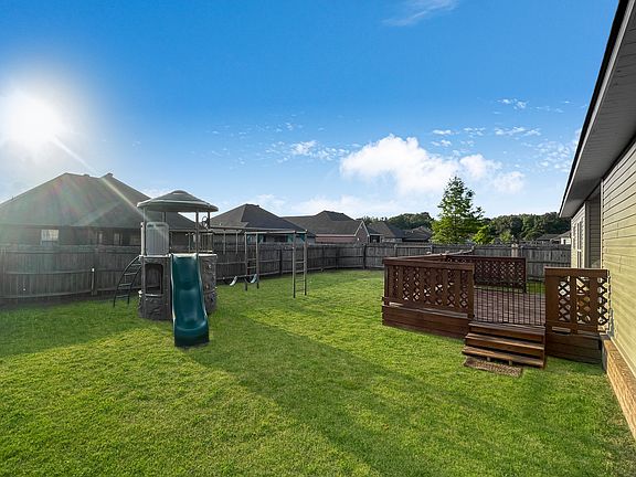 2nd image of 6039 Beaver Creek Ln