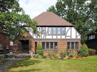 3127 Warrington Rd, Shaker Heights, OH 44120