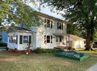 300 Polk St SE, Cascade, IA 52033