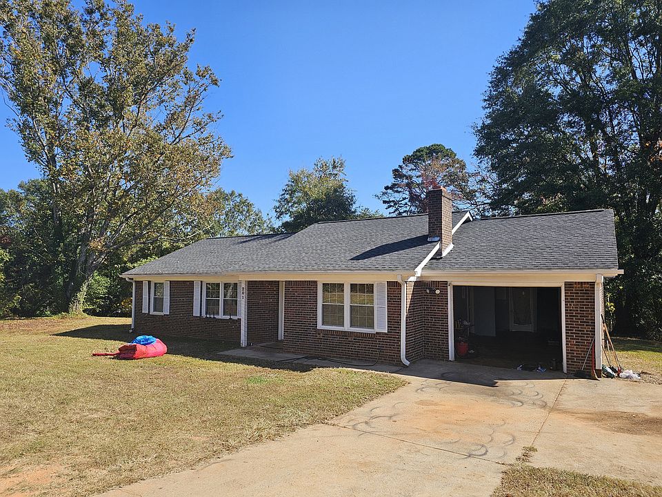 1st image of 201 Osmond Dr