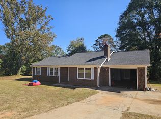 201 Osmond Dr, Taylors, SC 29687