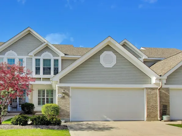 634 Kendallwood Ct, Crystal Lake, IL 60014