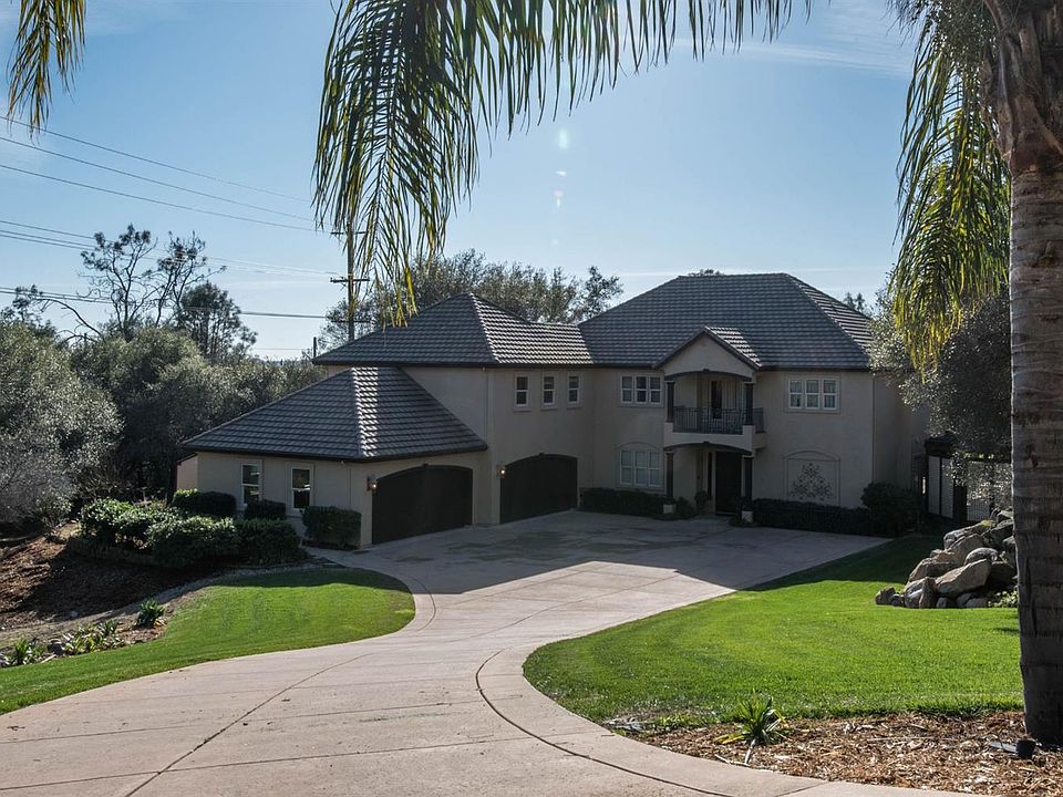 1st image of 7550 Old Pear Hill Ln