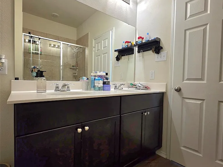 350 Bedford Falls Ln — Photo 12
