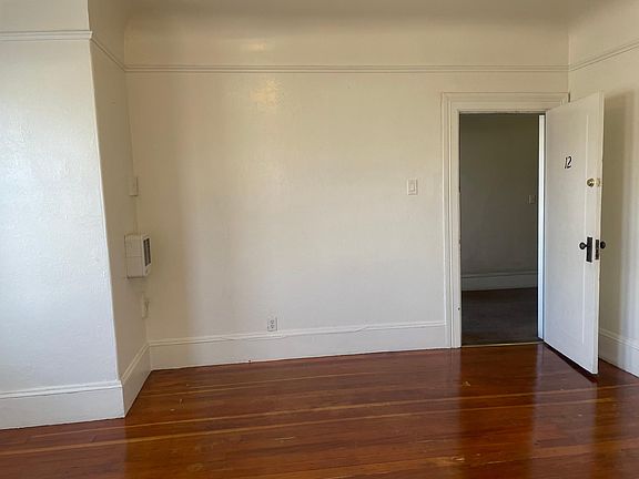 5th image of 551 W Grand Ave APT 12