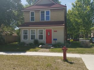 515 3rd St NE, Little Falls, MN 56345