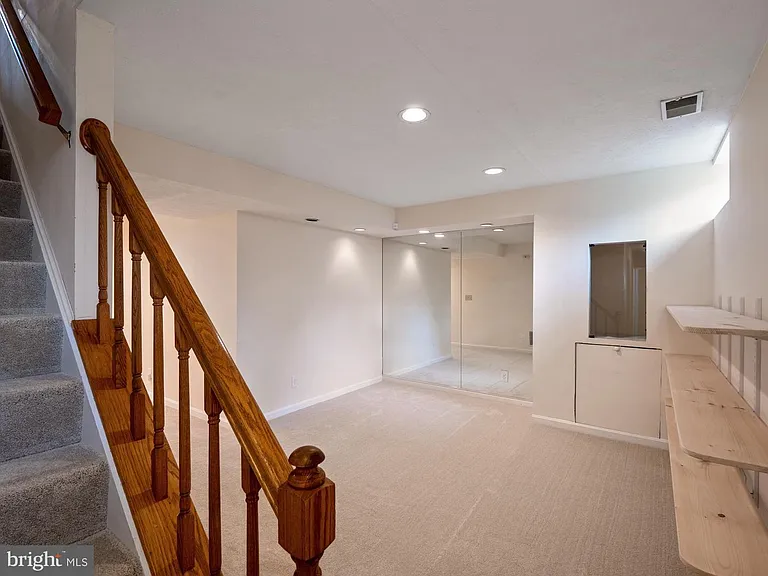 4907 37th Pl — Photo 24