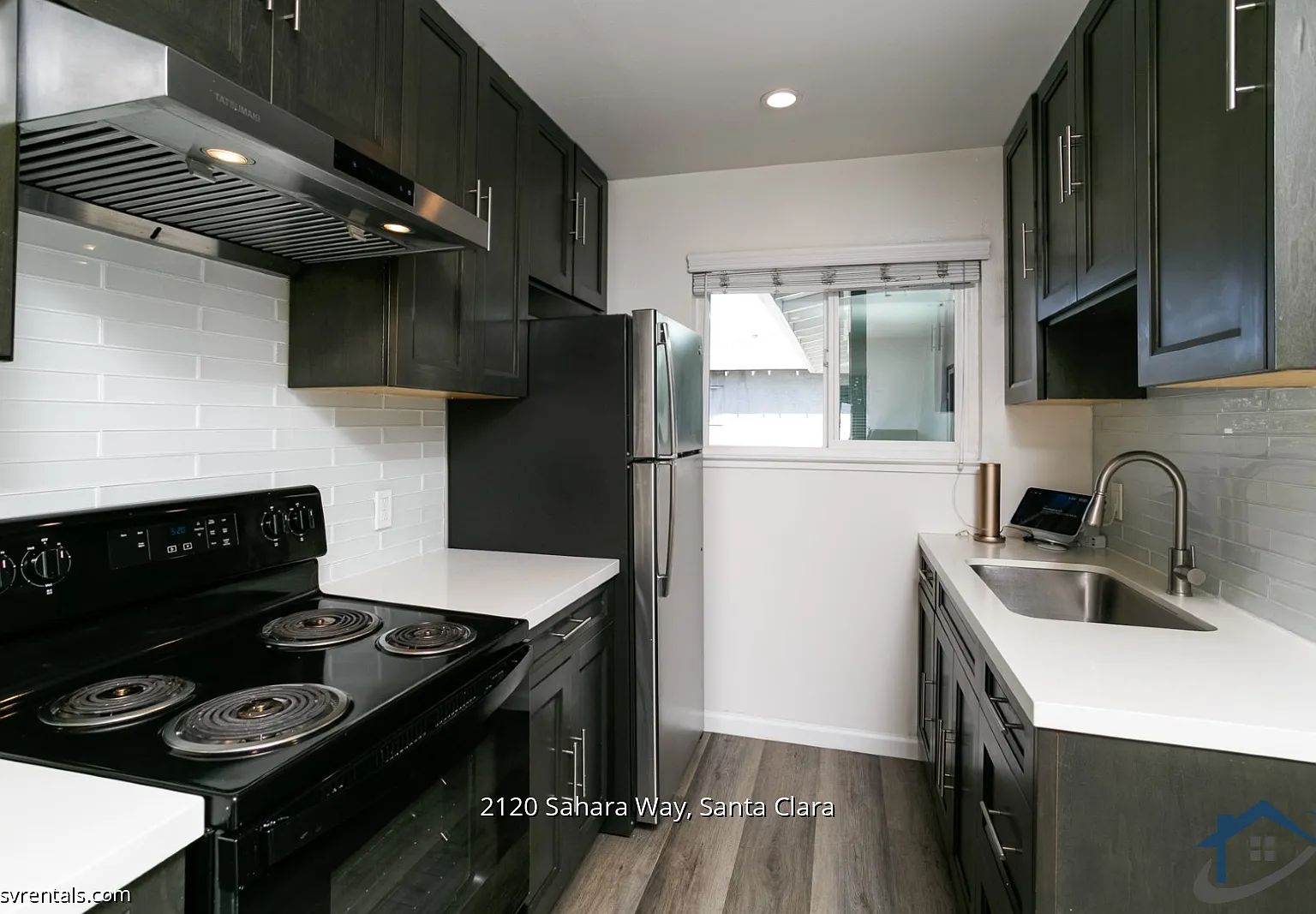 2 bed, 760 sqft, $2,995 — Photo 2