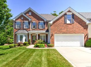 3801 Watts Bluff Dr, Charlotte, NC 28213