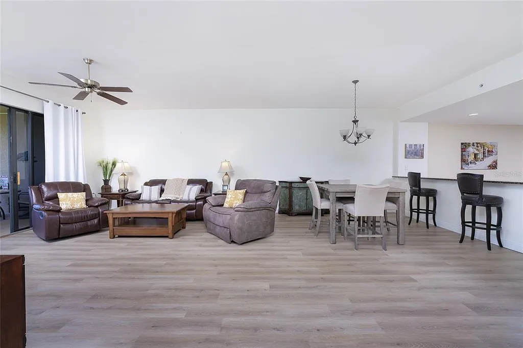 Building Photo - 85 Vivante Blvd #8524