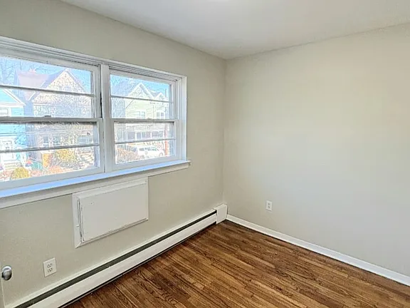 48 Carteret St #14 — photo 4 of 5