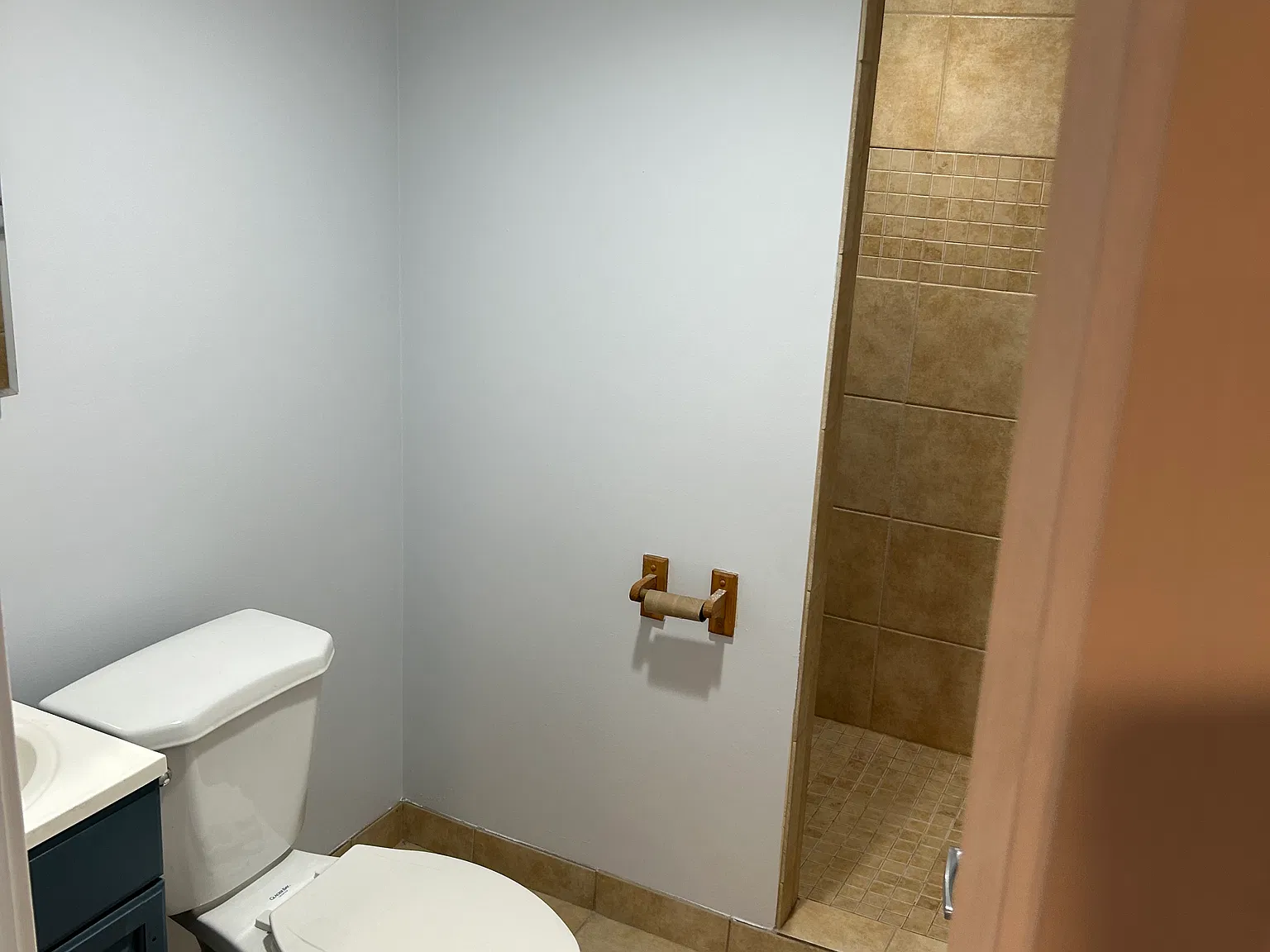 1 bed, 650 sqft, $1,200 — Photo 2