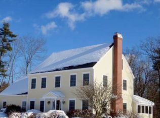 10 Christie Ln, Stratham, NH 03885