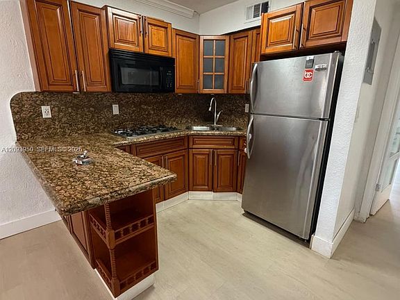 2nd image of 1330 W 54th St APT 310C