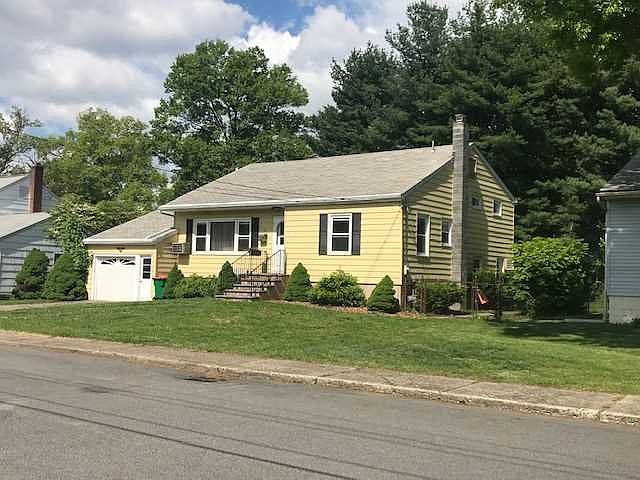 2nd image of 129 N Elm St