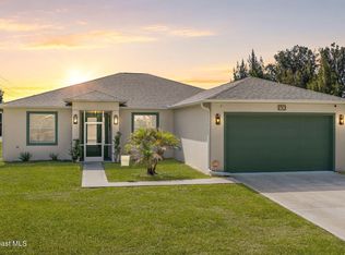 790 Haryestor Ave SW, Palm Bay, FL 32908
