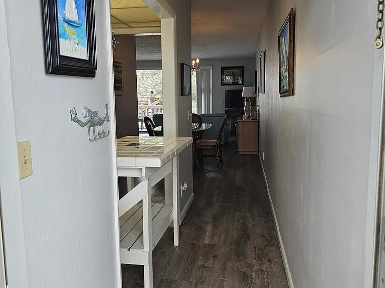 17 S Lakeside Dr #4 — Photo 6