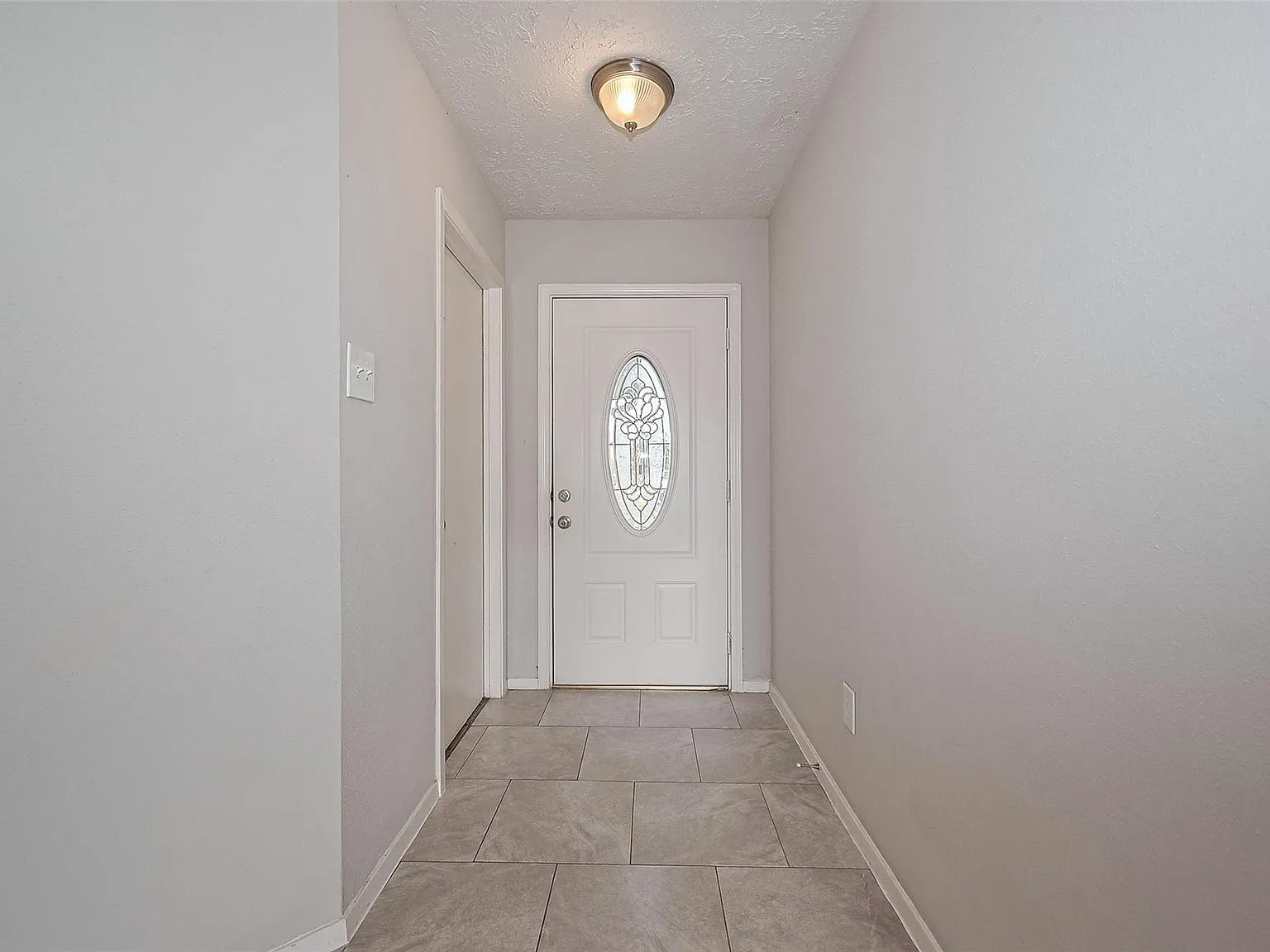 3 bed, 2.0 bath, 1664 sqft, $1,750 — Photo 4