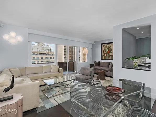 58 W 58th St APT 19A, New York, NY 10019
