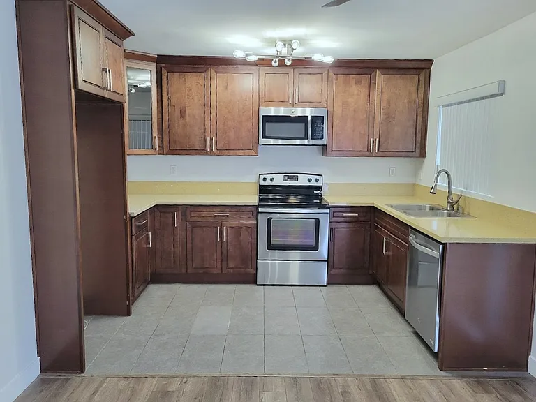 5914 Buffalo Avenue, Van Nuys, CA 91401 — Photo 6