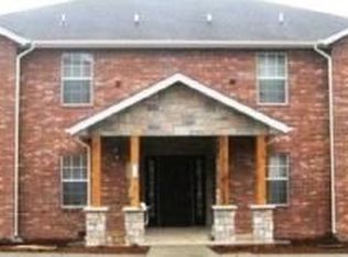 2964 Vineyards Pkwy, Branson, MO 65616