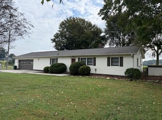 4040 Beeson Farm Rd, Sophia, NC 27350